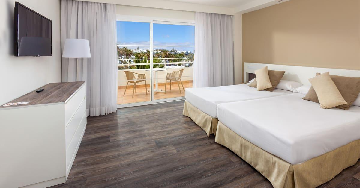 Отель Sol Lanzarote Пуэрто дель Кармен Экстерьер фото
